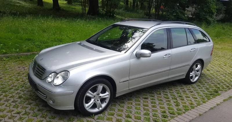 dolnośląskie Mercedes-Benz Klasa C cena 12800 przebieg: 311000, rok produkcji 2005 z Kłodzko